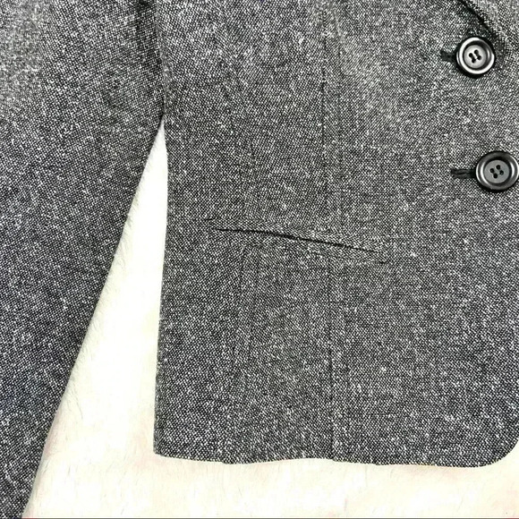New York & Co. Heathered Gray Embroidered Floral Buttoned Blazer Jacket Size 4 - Picture 7 of 16